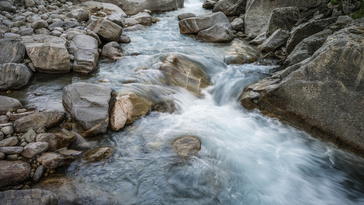 Water in the Mera channel